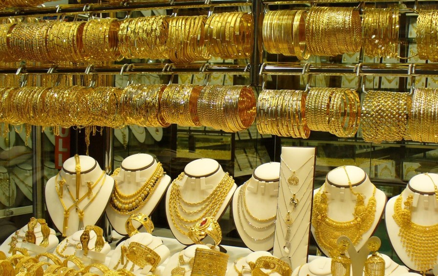 سعر الذهب فى السعودية 14 أبريل 2022 بالمصنعية